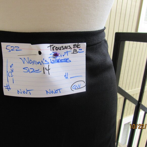 #522  WOMEN'S BLACK SKIRT BY TROUSERS, ETC.  (SIZE 14) - Picture 3 of 4